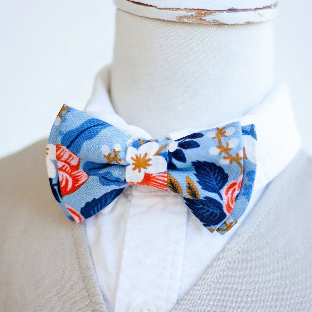 Boy's Bow Tie / Birch Floral In Periwinkle