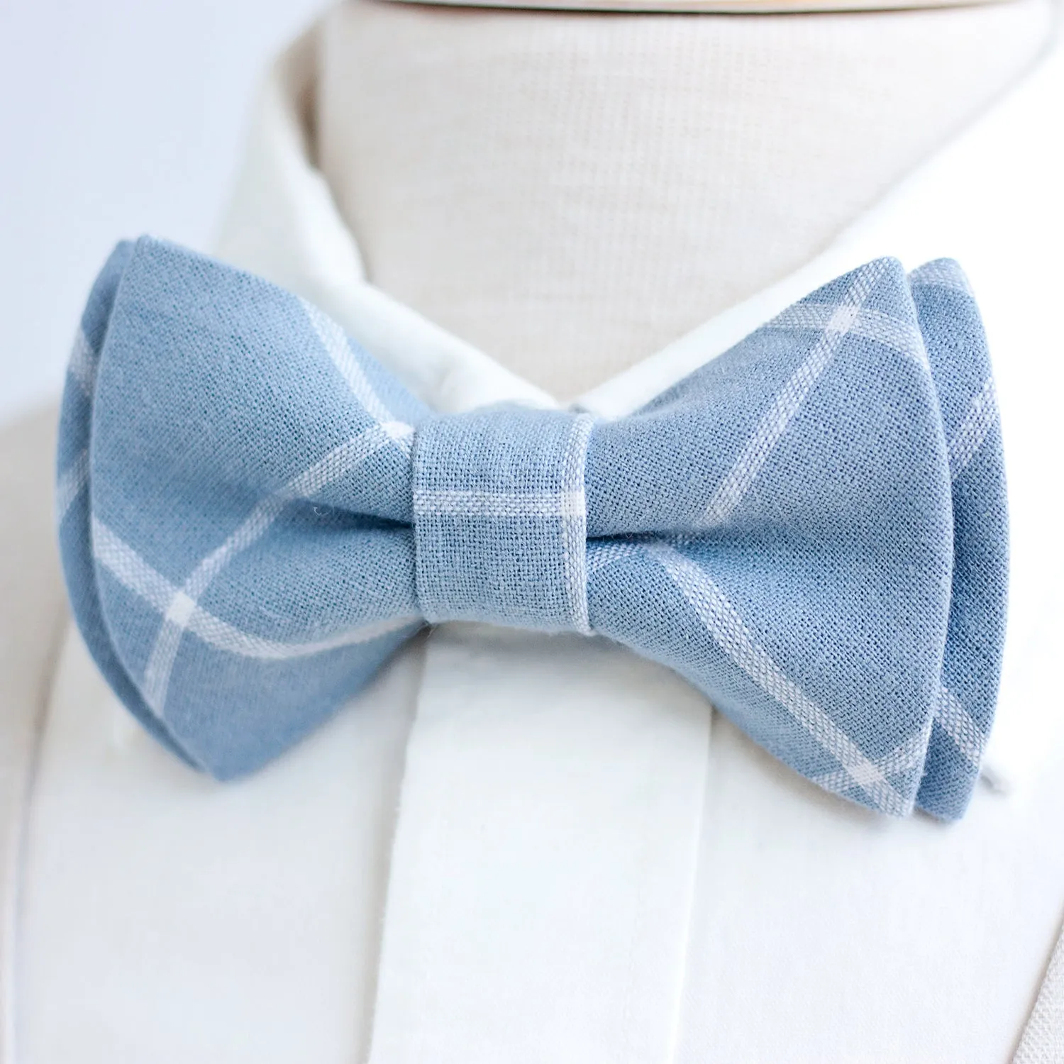 Men's Pre-Tied Bow Tie / Chambray Window Pane