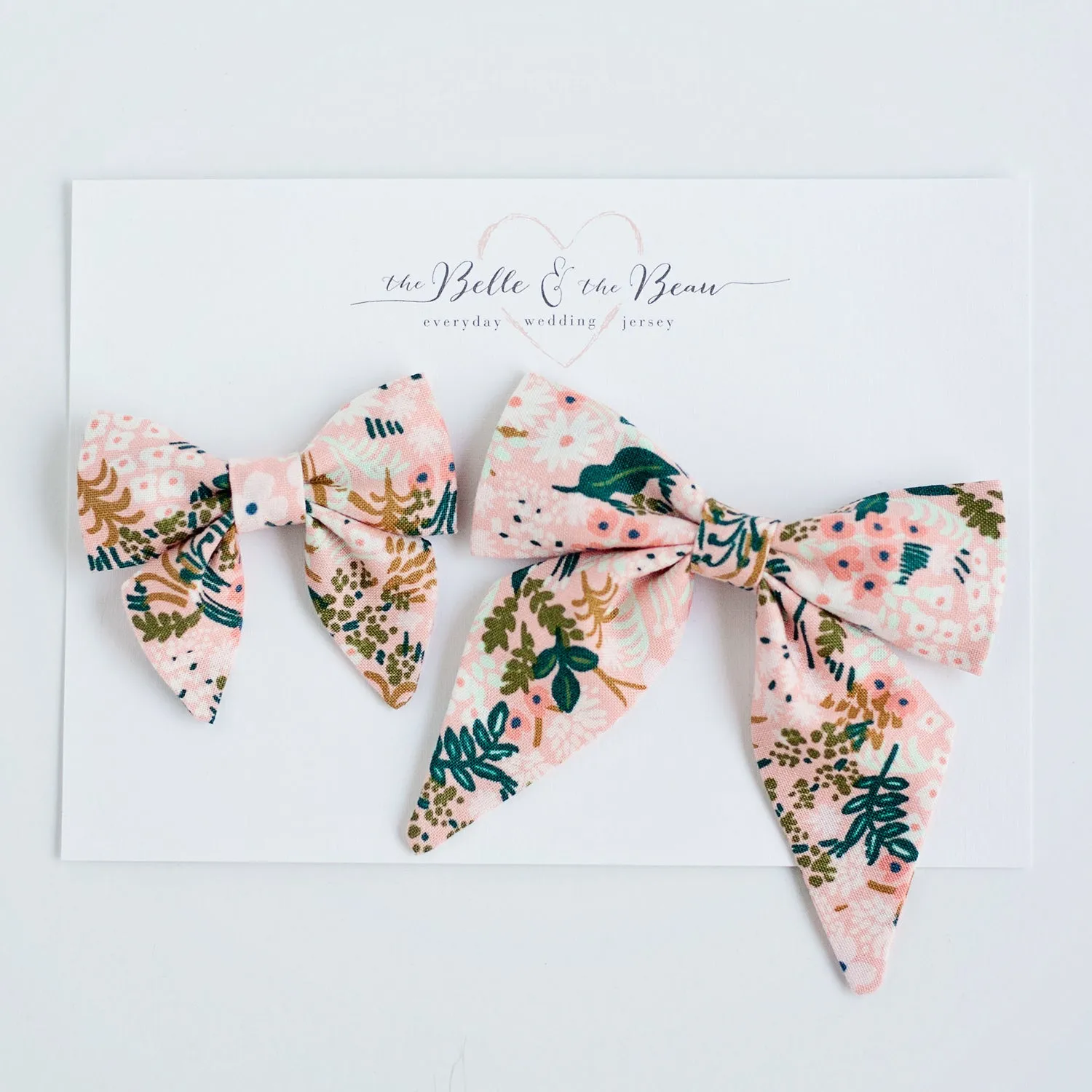 Men's Pre-Tied Bow Tie / Meadow In Pink