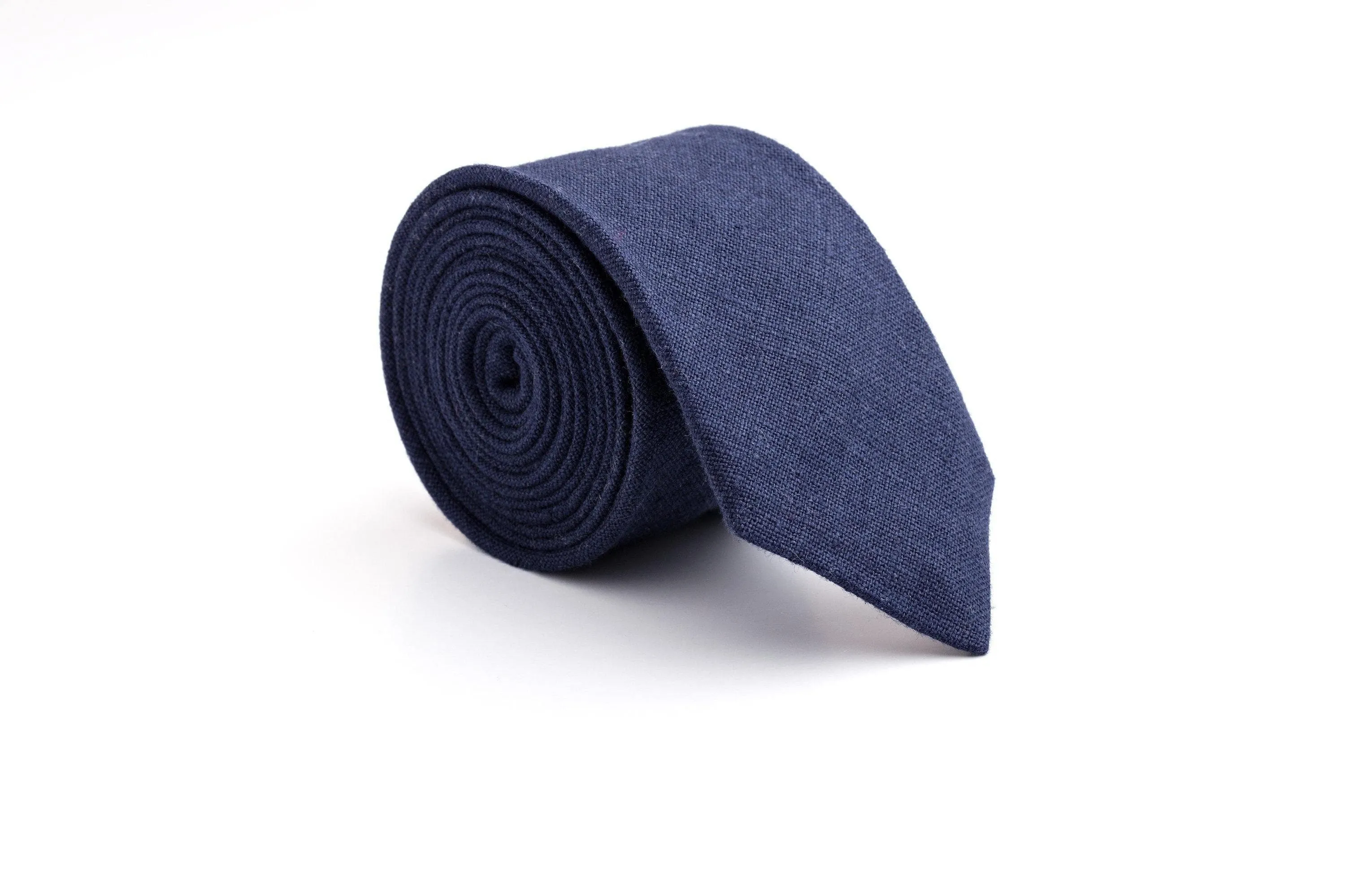 Navy Blue Groomsmen Ties & Men's Wedding Ties - Elegant and Versatile Accessories